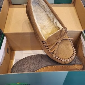 Zealand moccasins